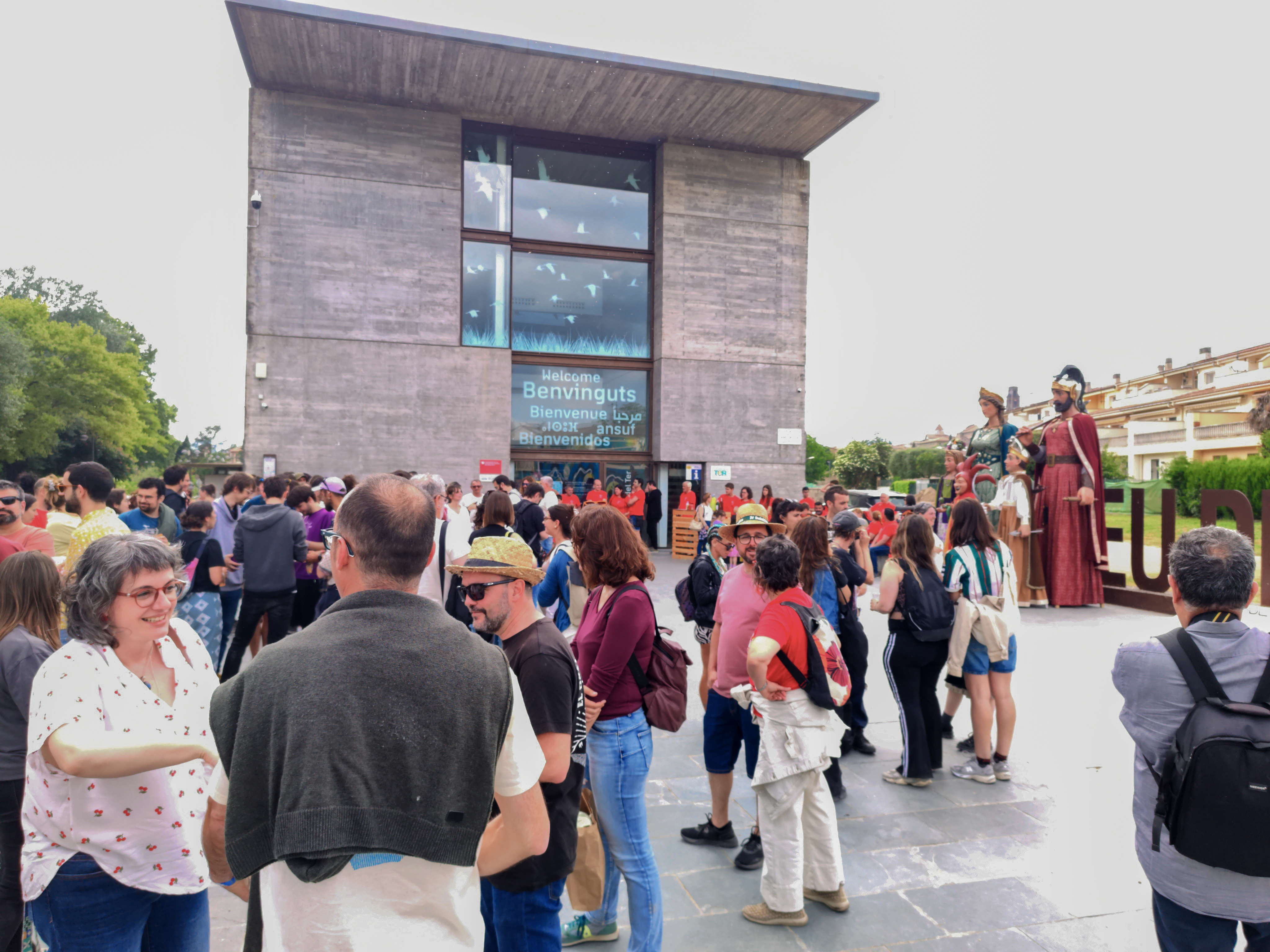 Manlleu es converteix en l'epicentre de la glosa catalana amb la XVII edició de les 12 Hores de Glossa